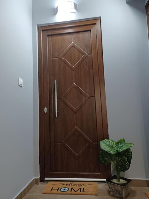 Luxury Apartment With Balcony Mytilene Exterior photo