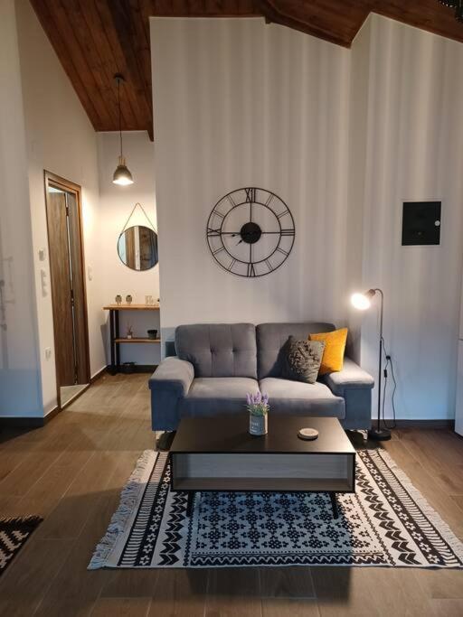 Luxury Apartment With Balcony Mytilene Exterior photo